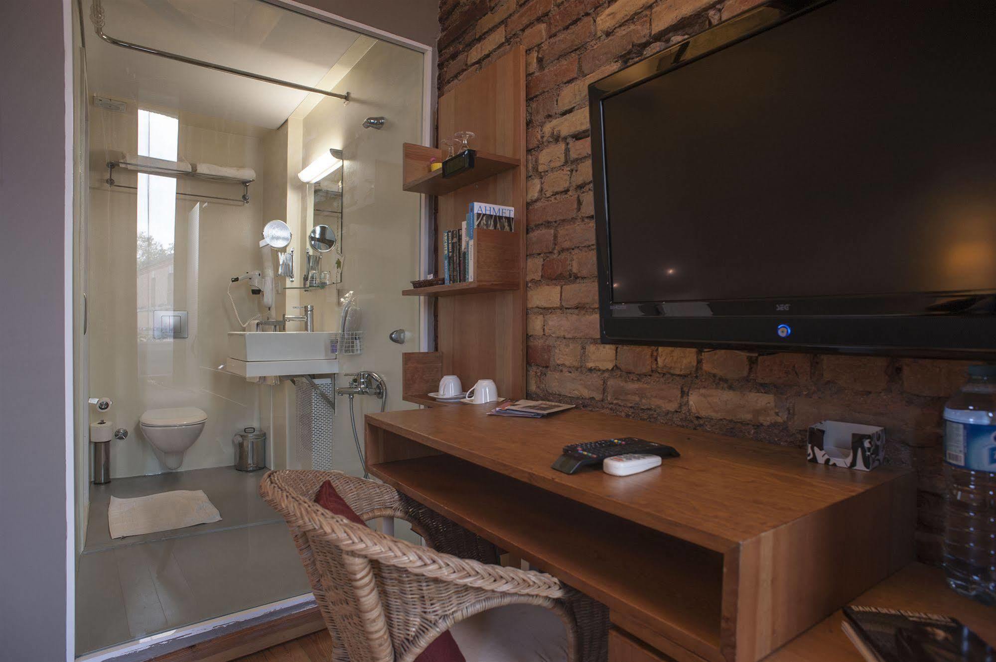 Peradays Hotel Istanbul Ngoại thất bức ảnh